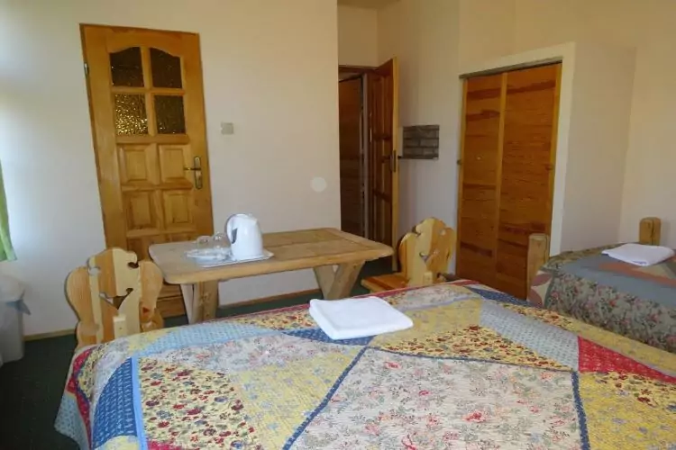 Triple Room sleeps 2-3