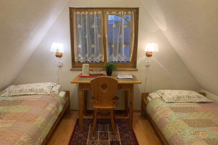 Double room with single beds